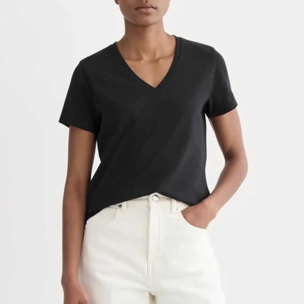 Everlane Slim V-Neck Tee Essential Cotton Black Size Medium NWT